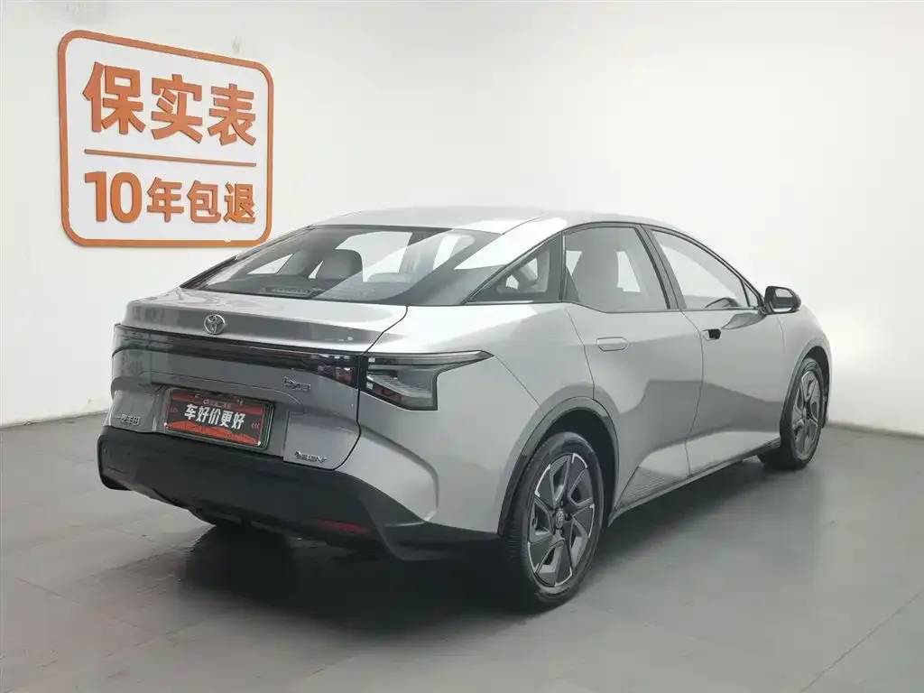 Toyota bZ3 2025 из CN, фото 2