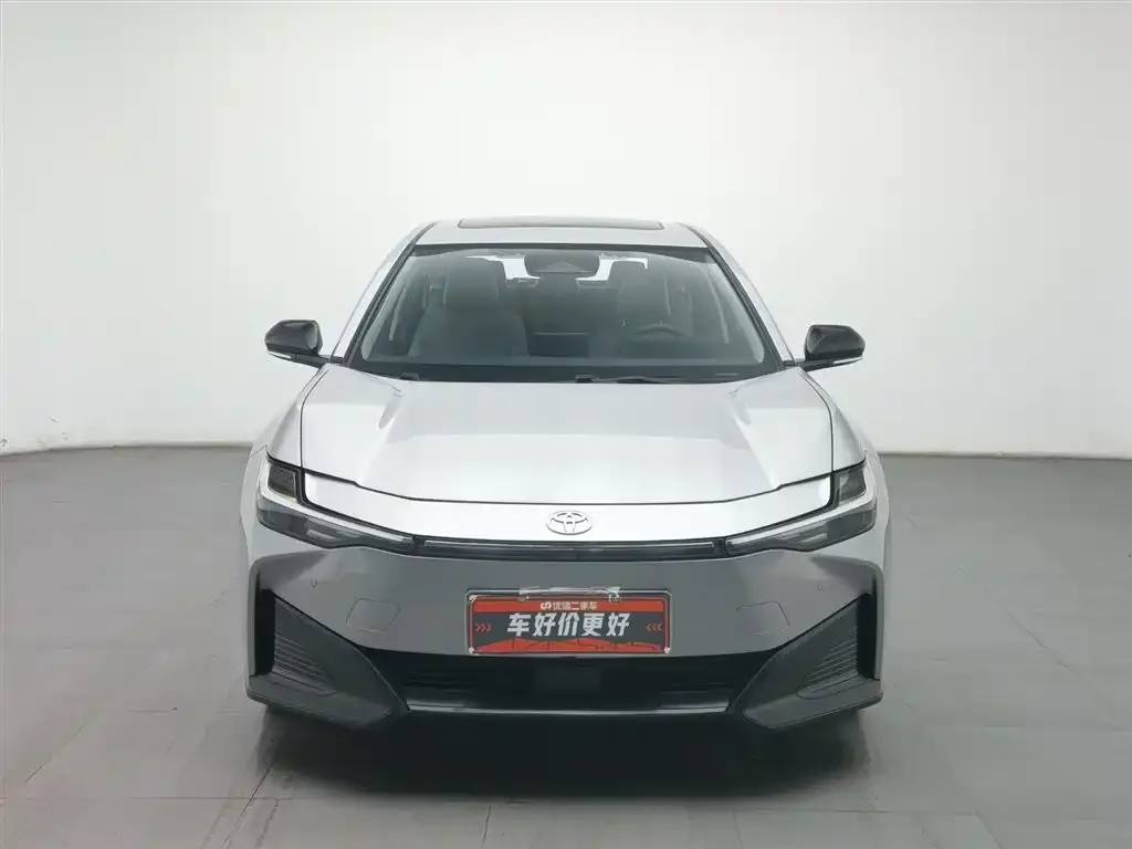 Toyota bZ3 2025 из CN, фото 3