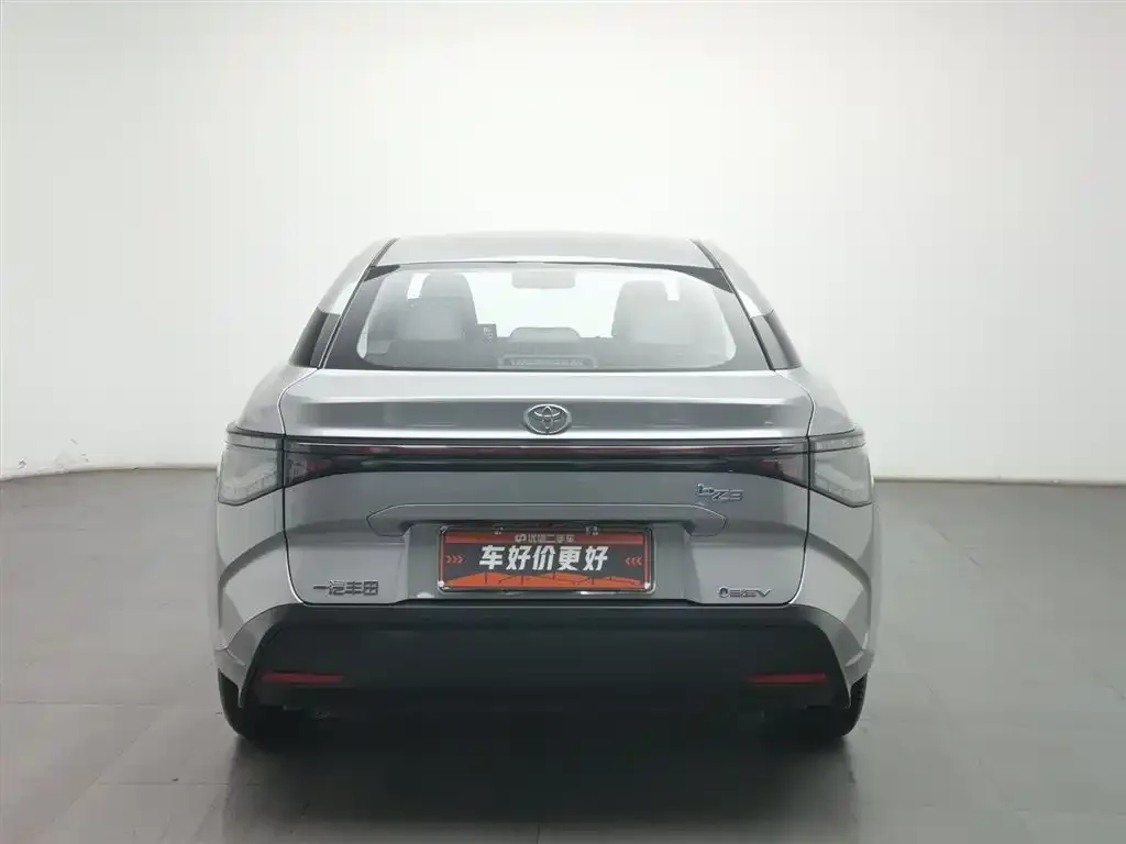Toyota bZ3 2025 из CN, фото 4