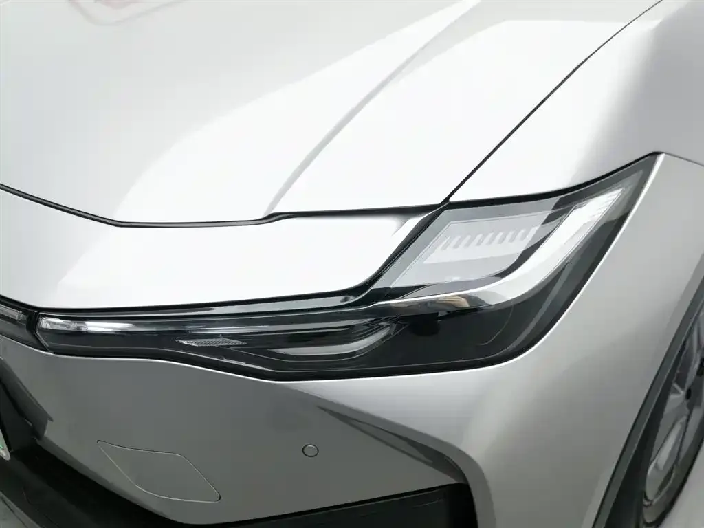 Toyota bZ3 2025 из CN, фото 7