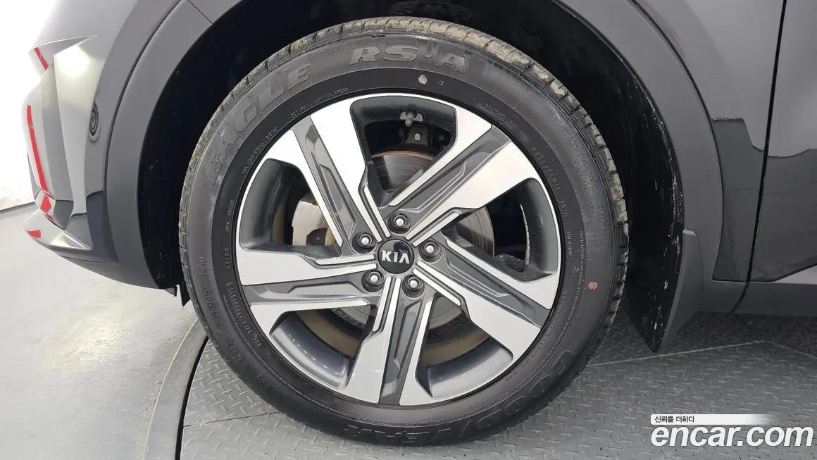 Kia Sorento — фото 5