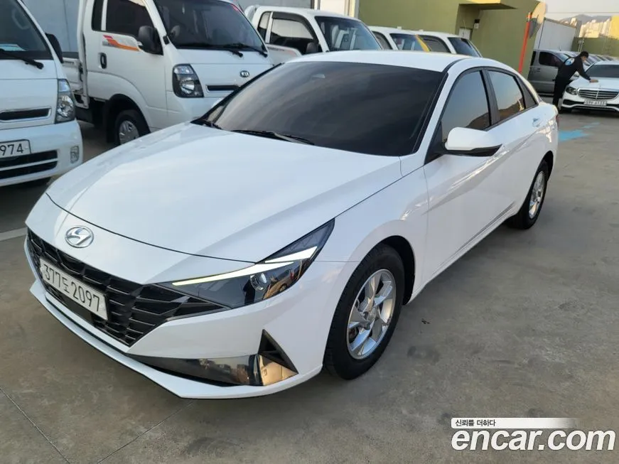 Hyundai AVANTE 2022 из KR, фото 2