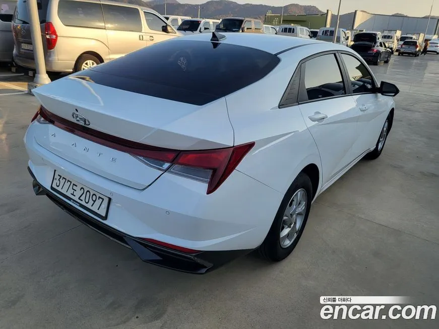 Hyundai AVANTE 2022 из KR, фото 4