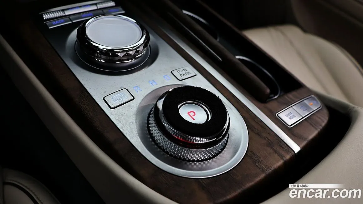 Genesis G80 — фото 10