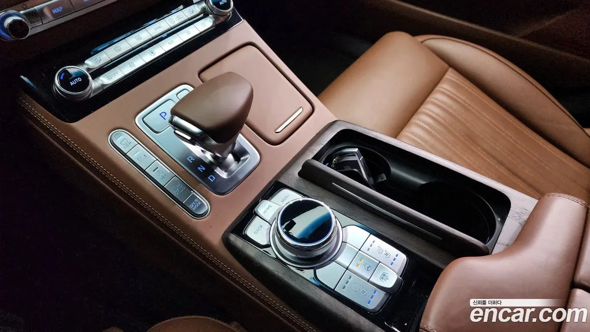 Genesis G90 — фото 9