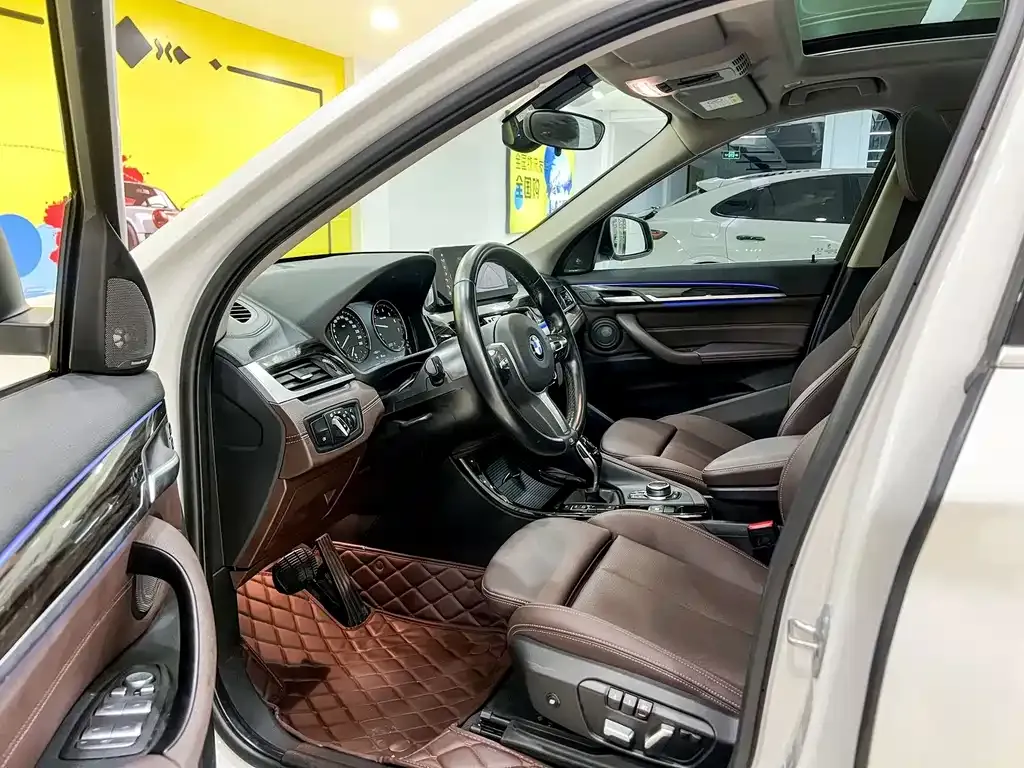 BMW X1 2022 из CN, фото 4