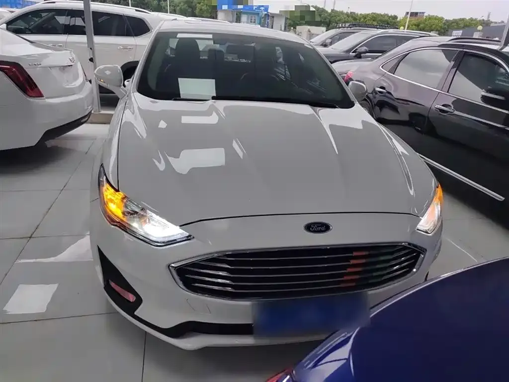 Ford Mondeo 2021 из CN, фото 3