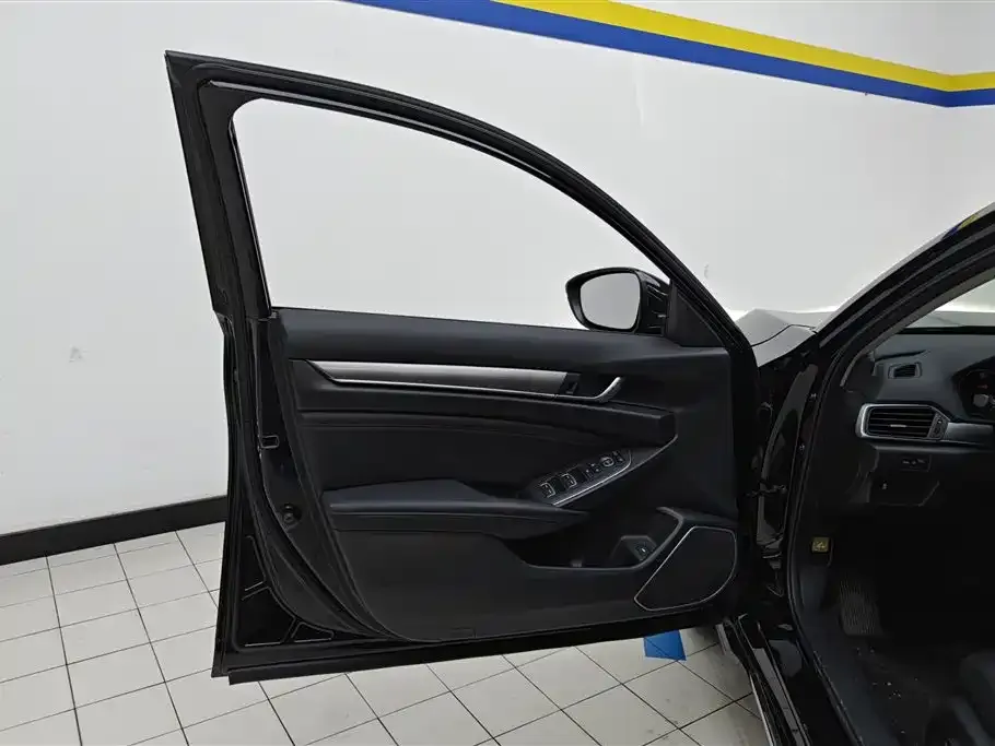 Honda Accord 2022 из CN, фото 7