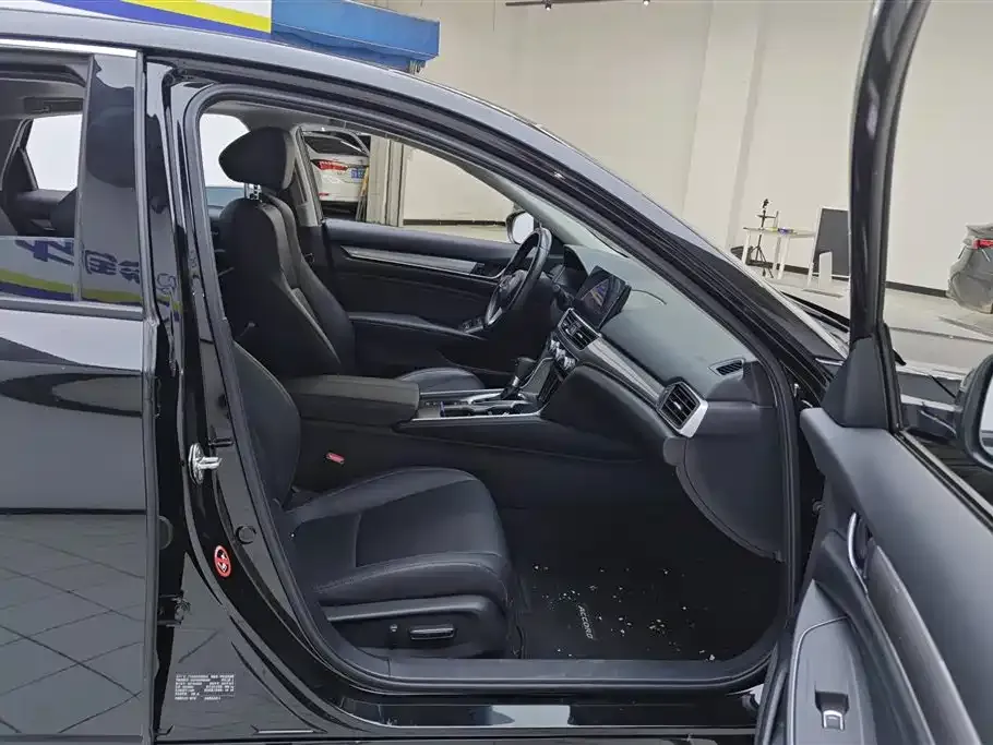 Honda Accord 2022 из CN, фото 8