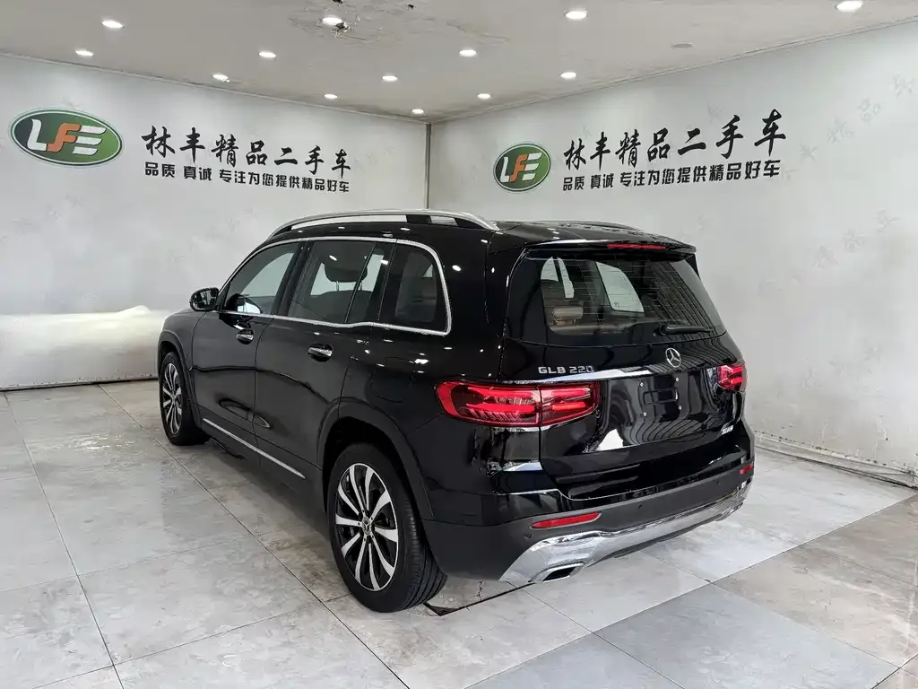 Mercedes-Benz GLB 2023 из CN, фото 8
