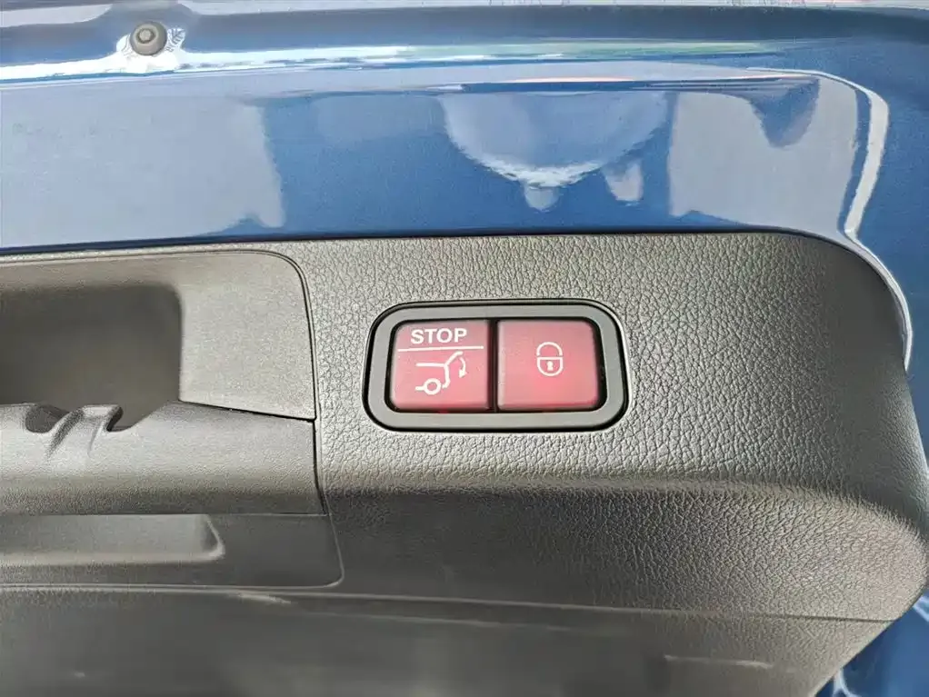 Mercedes-Benz GLB 2023 из CN, фото 8