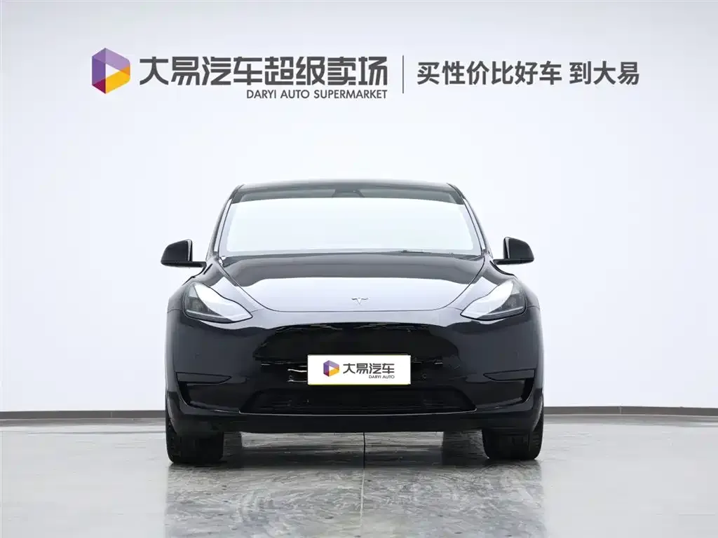 Tesla Model Y 2023 из CN, фото 2