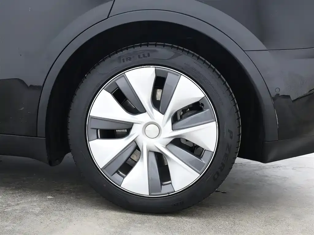 Tesla Model Y 2023 из CN, фото 7