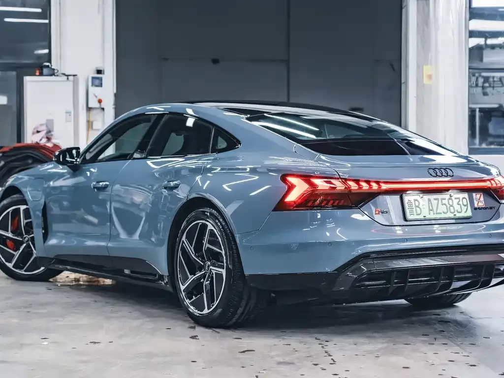 Audi RS e-tron GT 2023 из CN, фото 3