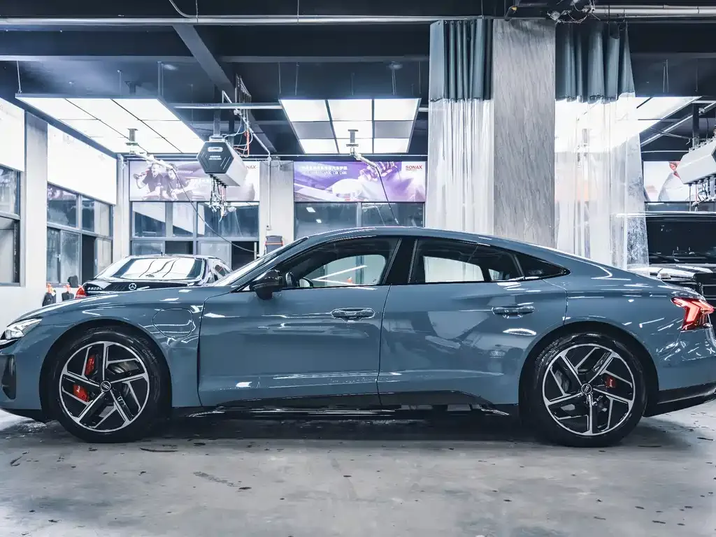 Audi RS e-tron GT 2023 из CN, фото 4