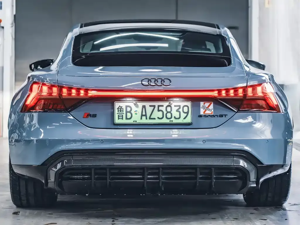 Audi RS e-tron GT 2023 из CN, фото 6