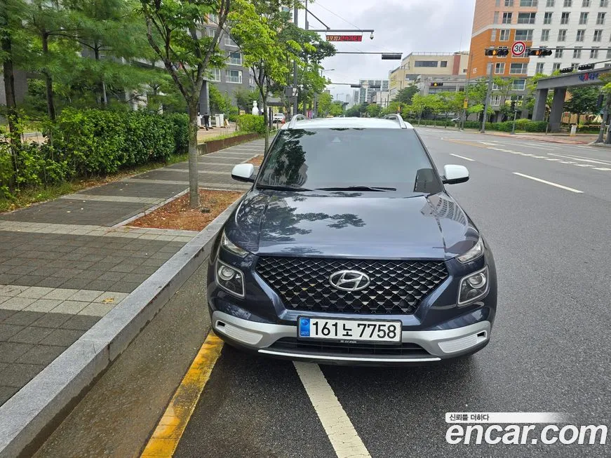 Hyundai Venue — фото 2