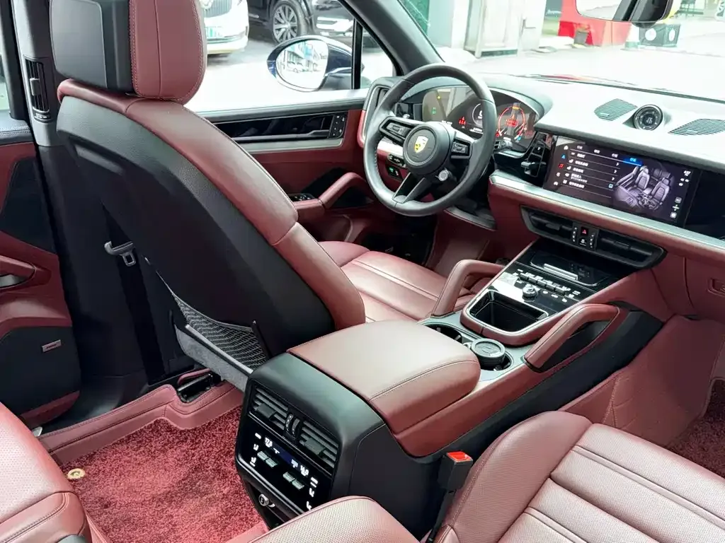 Porsche Cayenne 2024 из CN, фото 9