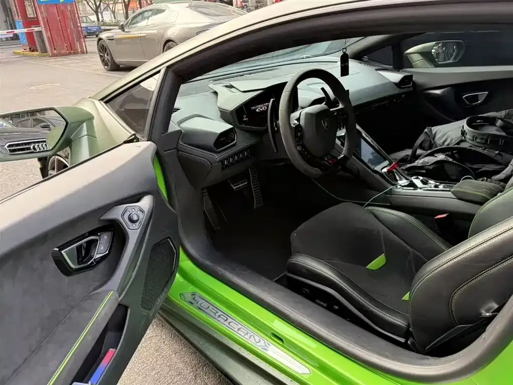 Lamborghini Huracan 2021 из CN, фото 8