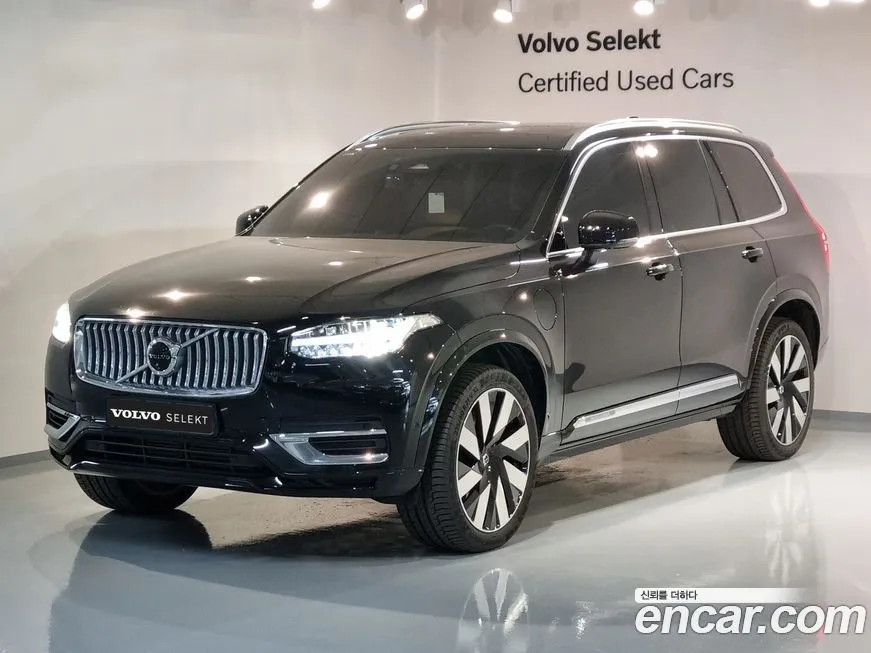 Volvo XC90 — фото 1