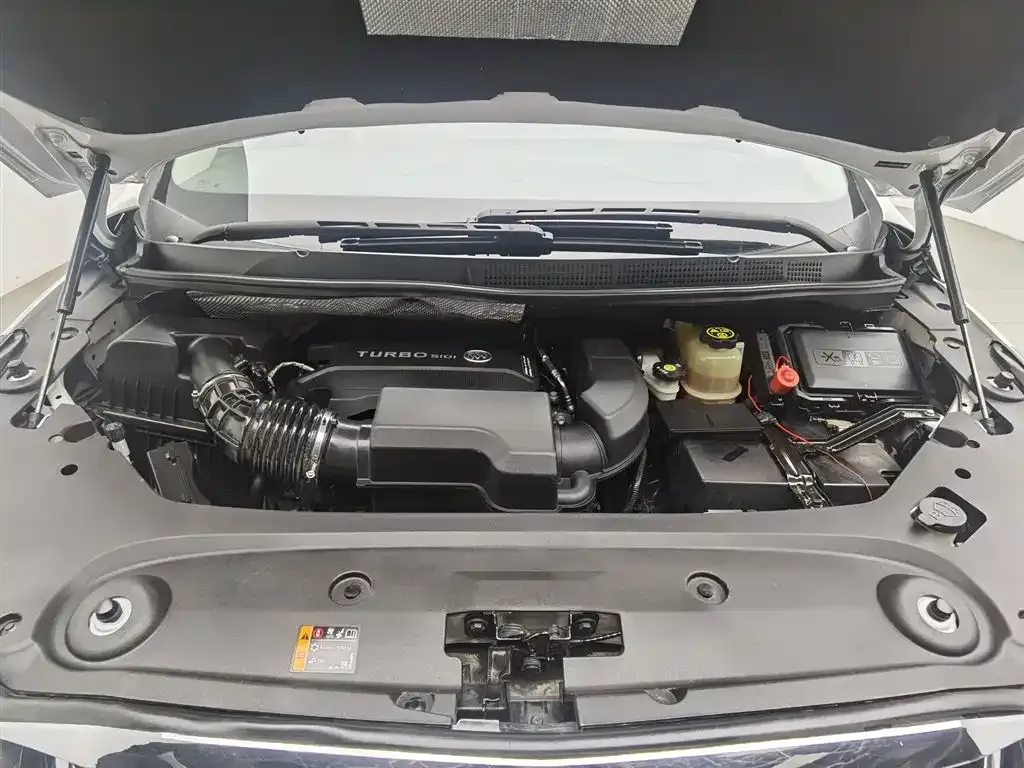 Buick GL8 2021 из CN, фото 6