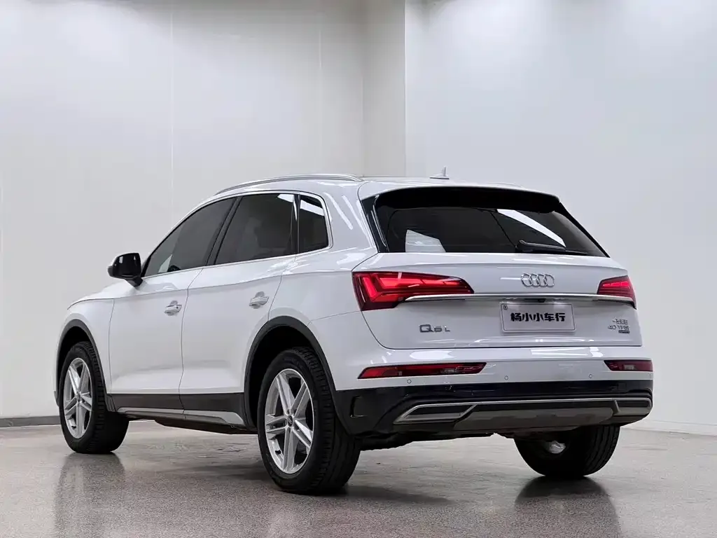 Audi Q5L 2022 из CN, фото 3