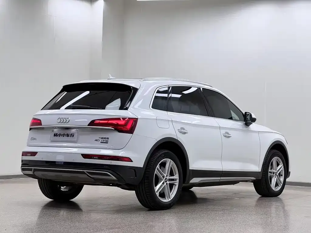 Audi Q5L 2022 из CN, фото 8