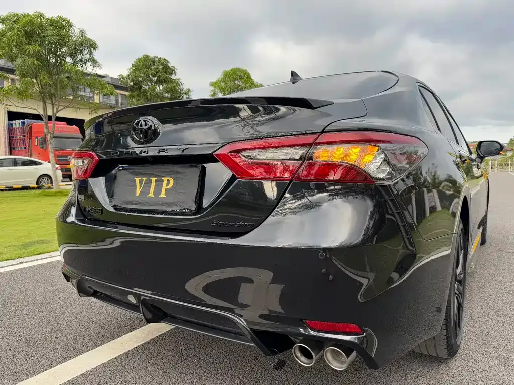 Toyota Camry 2023 из CN, фото 8