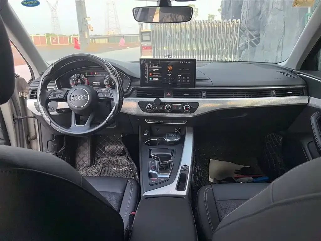 Audi A4L 2021 из CN, фото 10
