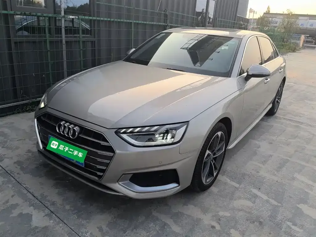 Audi A4L 2021 из CN, фото 2
