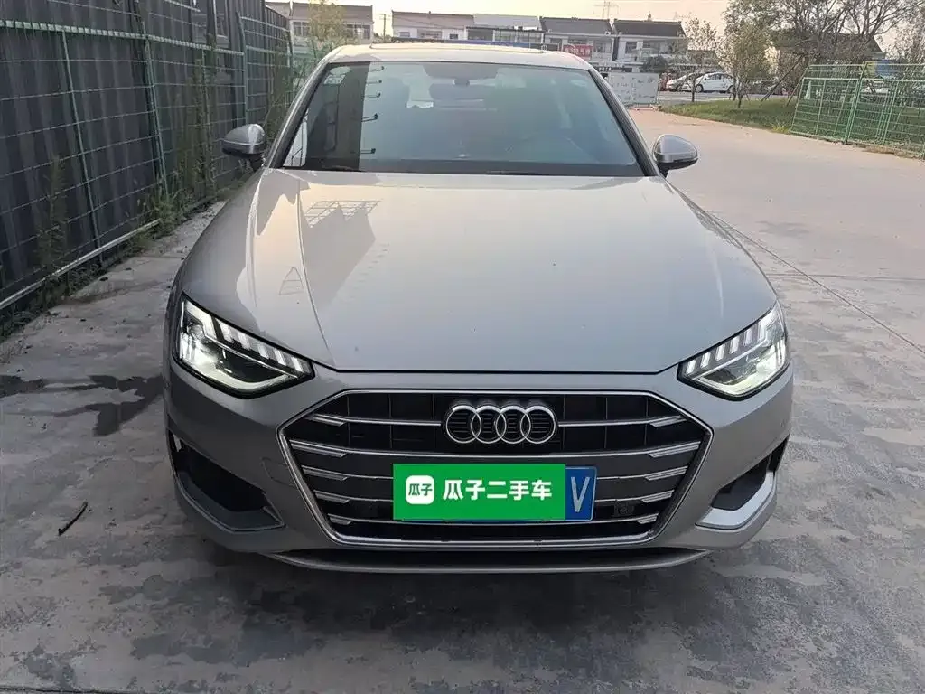 Audi A4L 2021 из CN, фото 3