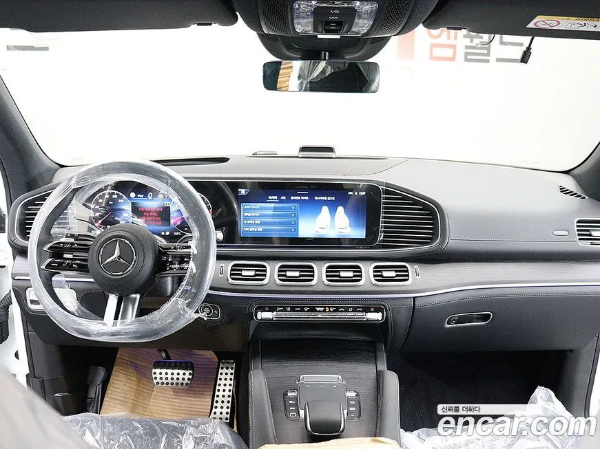 Mercedes-Benz GLS-Class — фото 7