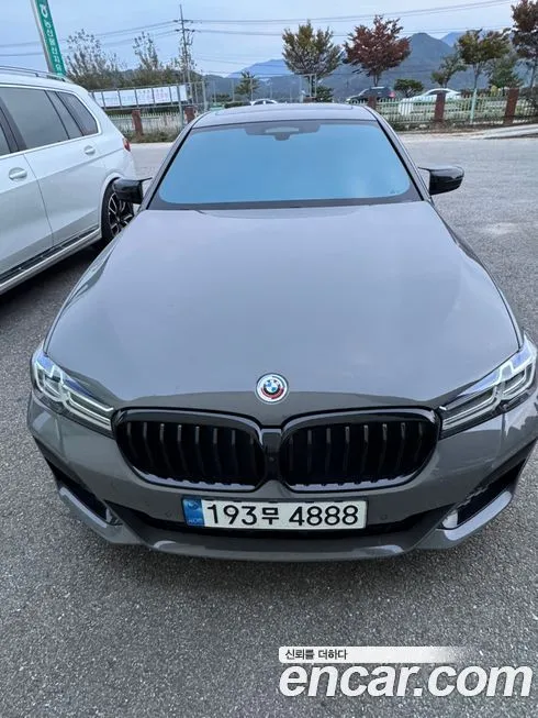 BMW 5-Series — фото 1