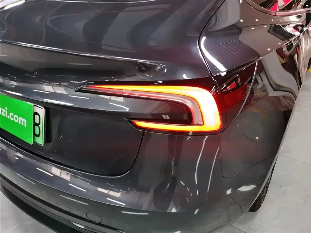Tesla Model 3 2025 из CN, фото 8