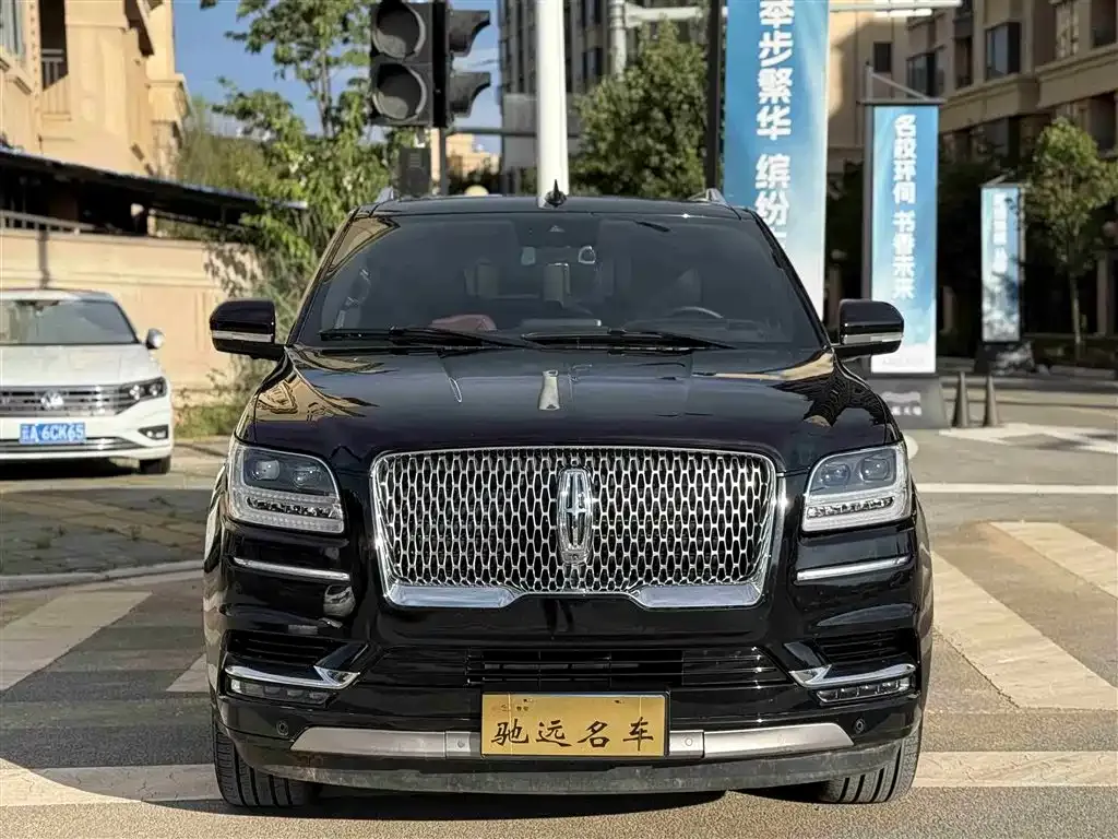 Lincoln Navigator 2021 из CN, фото 2