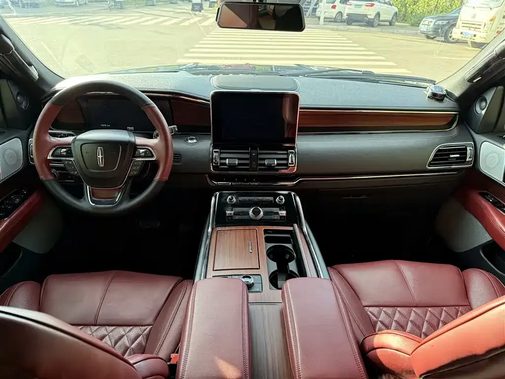 Lincoln Navigator 2021 из CN, фото 4
