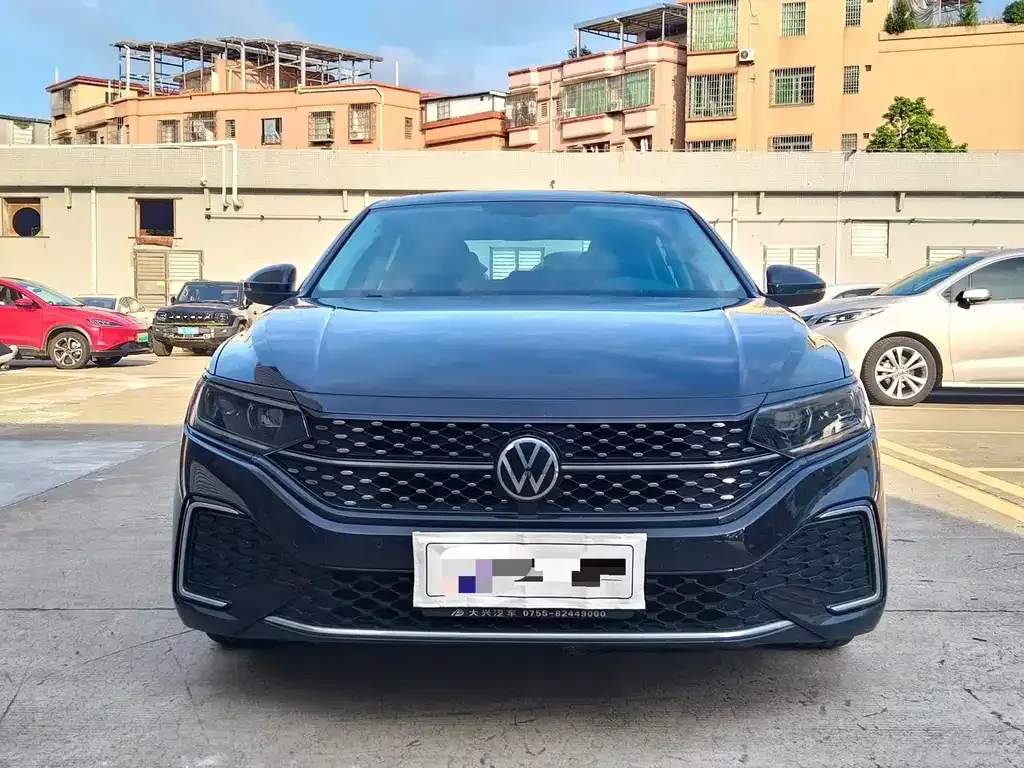 Volkswagen Passat — фото 2