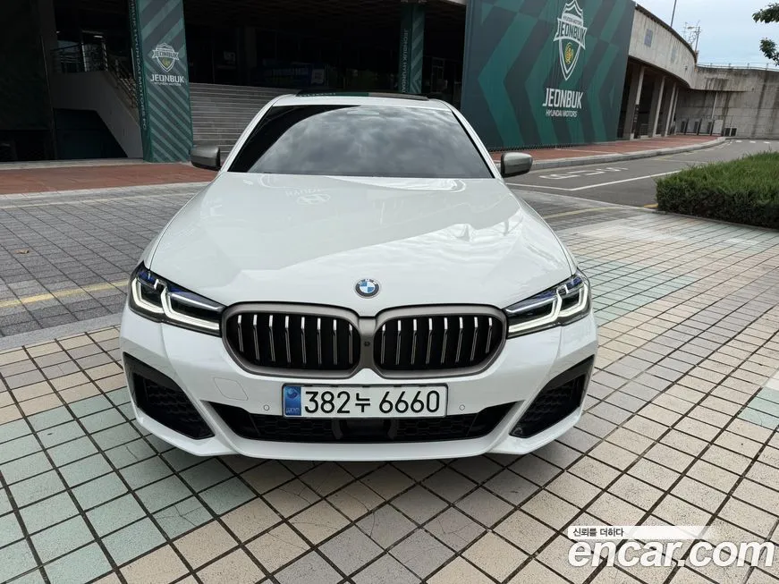 BMW 5-Series — фото 1