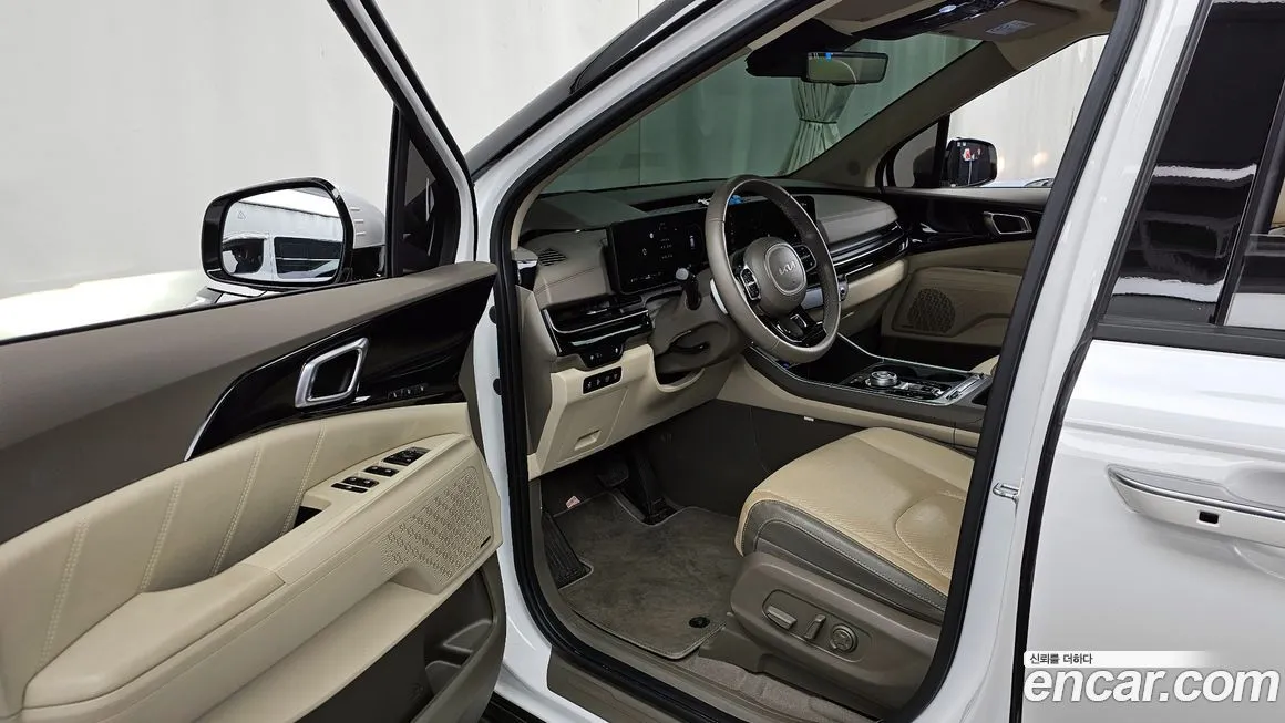Kia Carnival — фото 10