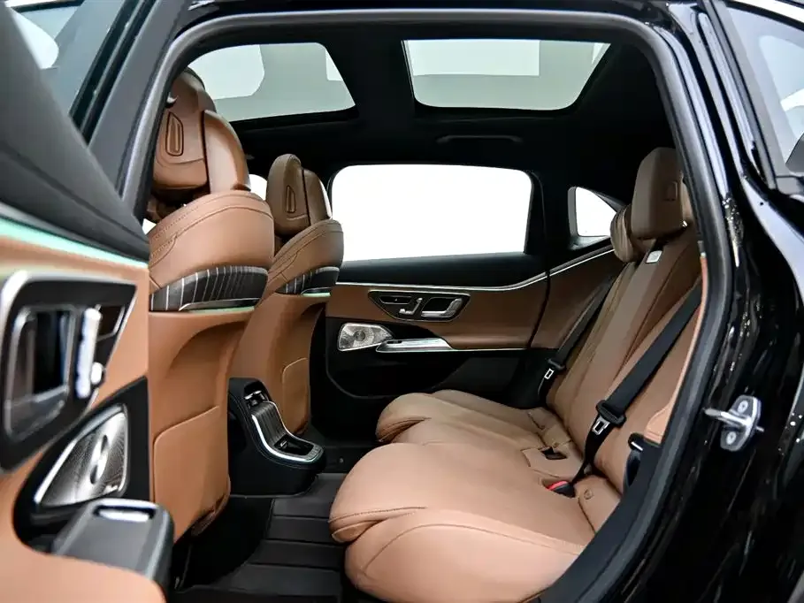 Mercedes-Benz E-Class 2025 из CN, фото 10