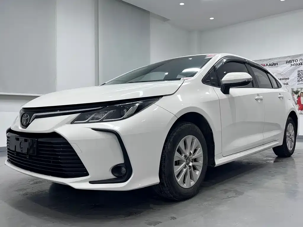 Toyota Corolla 2021 из CN, фото 1
