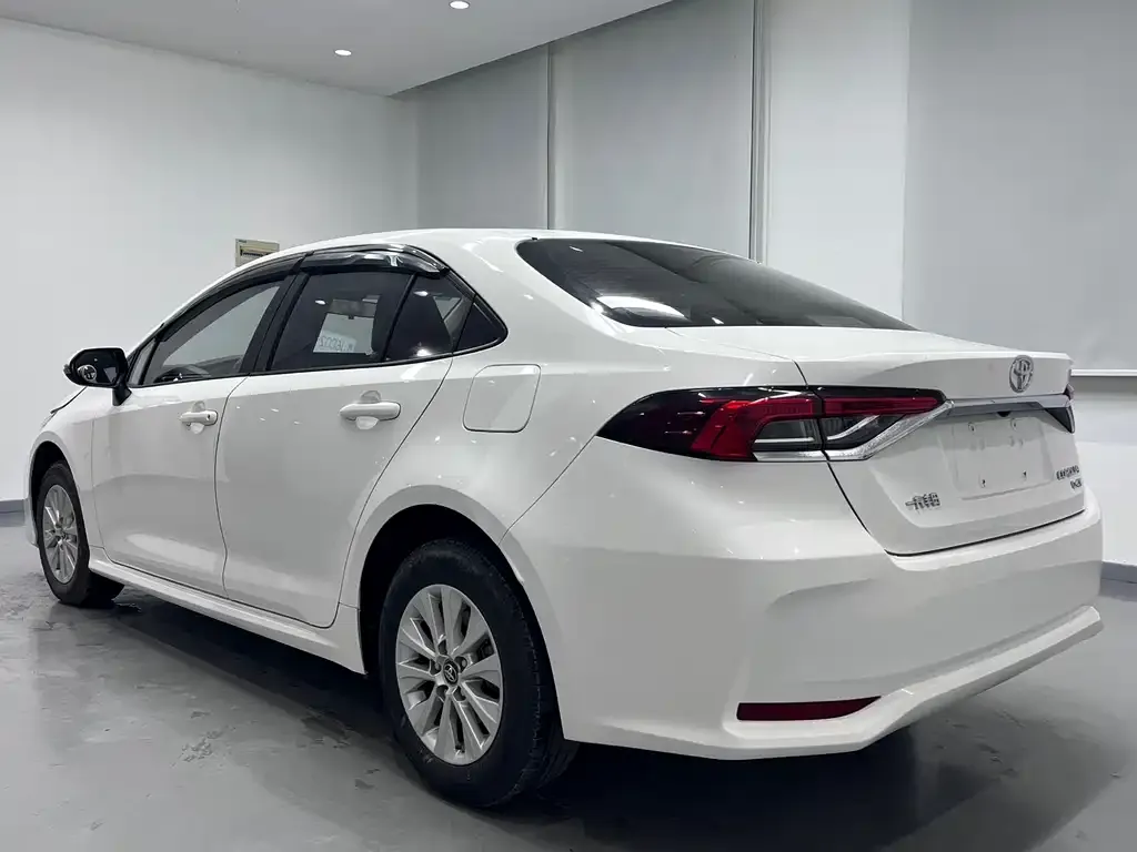 Toyota Corolla 2021 из CN, фото 6