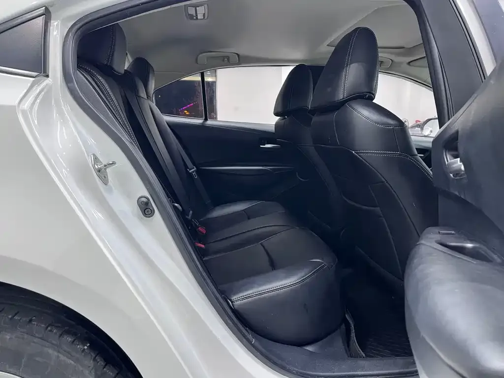 Toyota Corolla 2021 из CN, фото 7