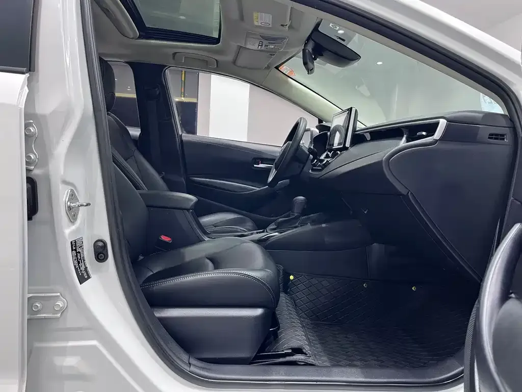 Toyota Corolla 2021 из CN, фото 8