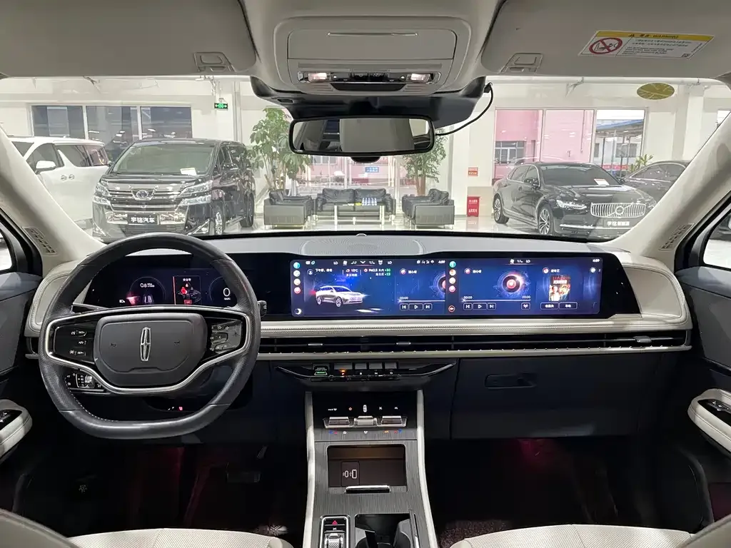 Lincoln Corsair 2024 из CN, фото 8
