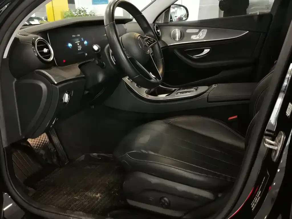 Mercedes-Benz E-Class 2021 из CN, фото 4