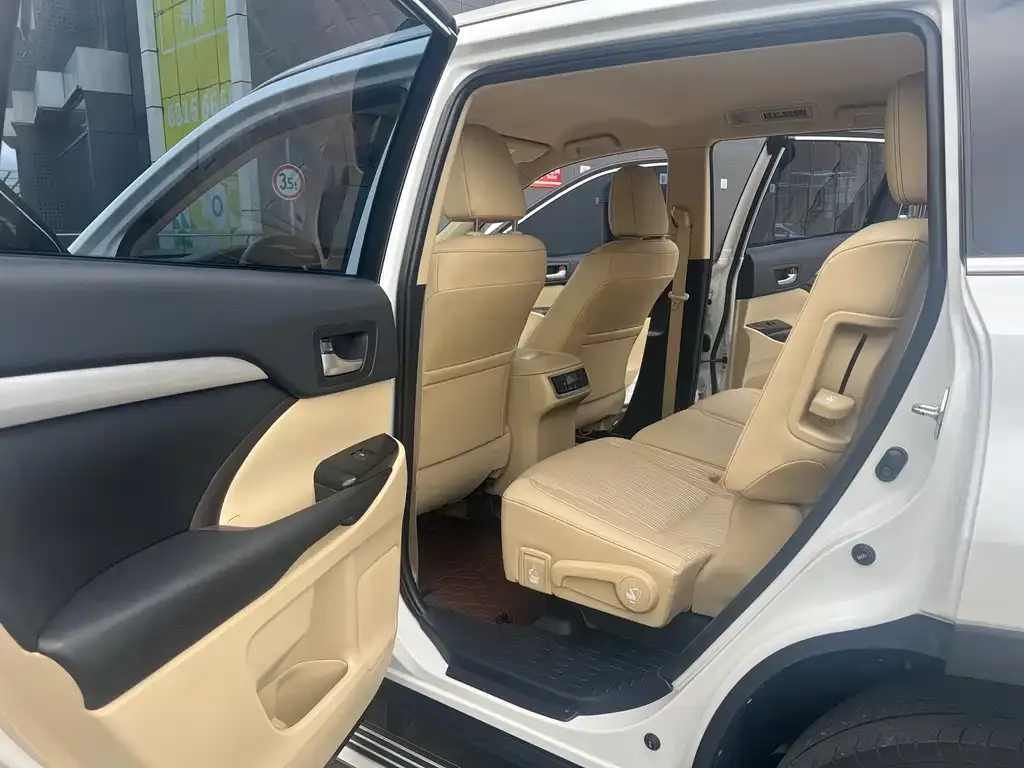 Toyota Highlander 2021 из CN, фото 8