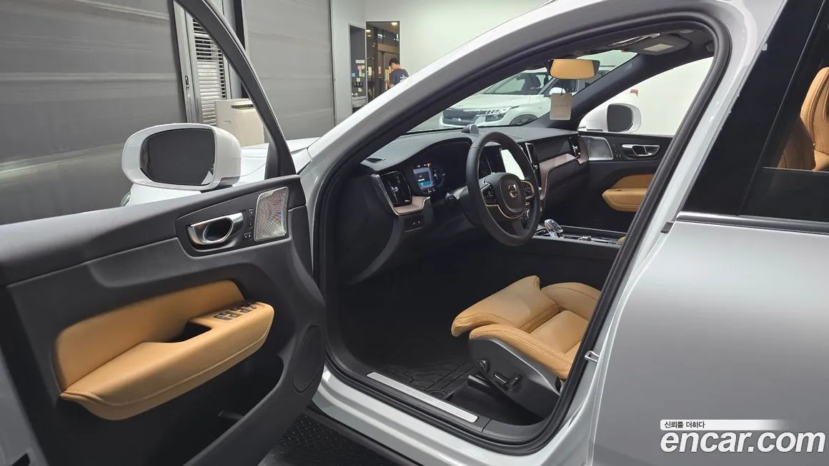 Volvo XC60 2025 из KR, фото 10