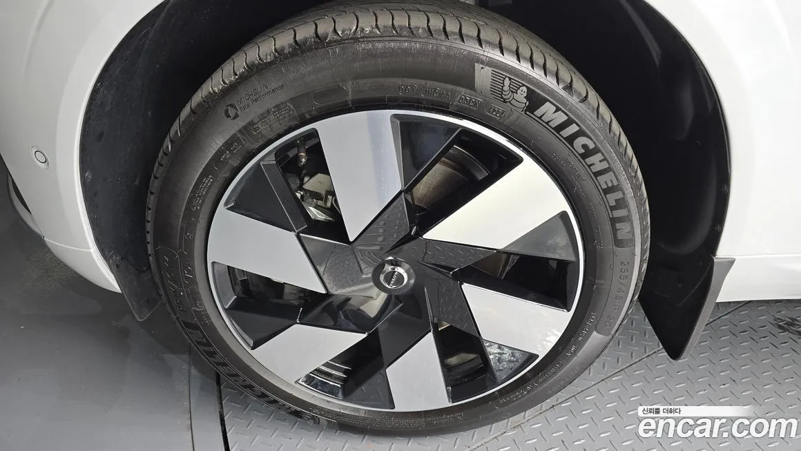Volvo XC60 2025 из KR, фото 5