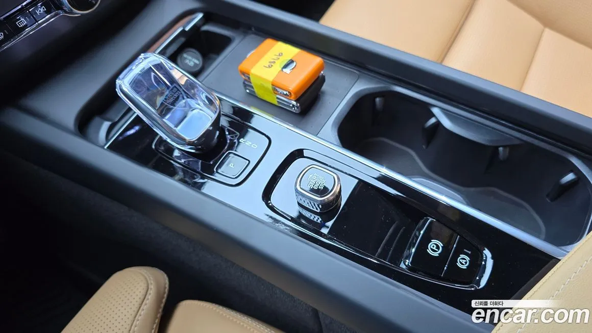 Volvo XC60 2025 из KR, фото 9